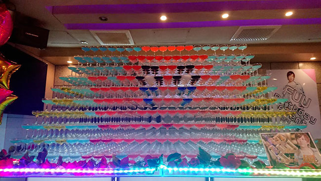 歌舞伎町をはじめ、全国のシャンパンタワー制作を手掛けるイベント会社『ゴッサム』へ密着取材！ 広報担当長根さんへのインタビュー！【動画あり】